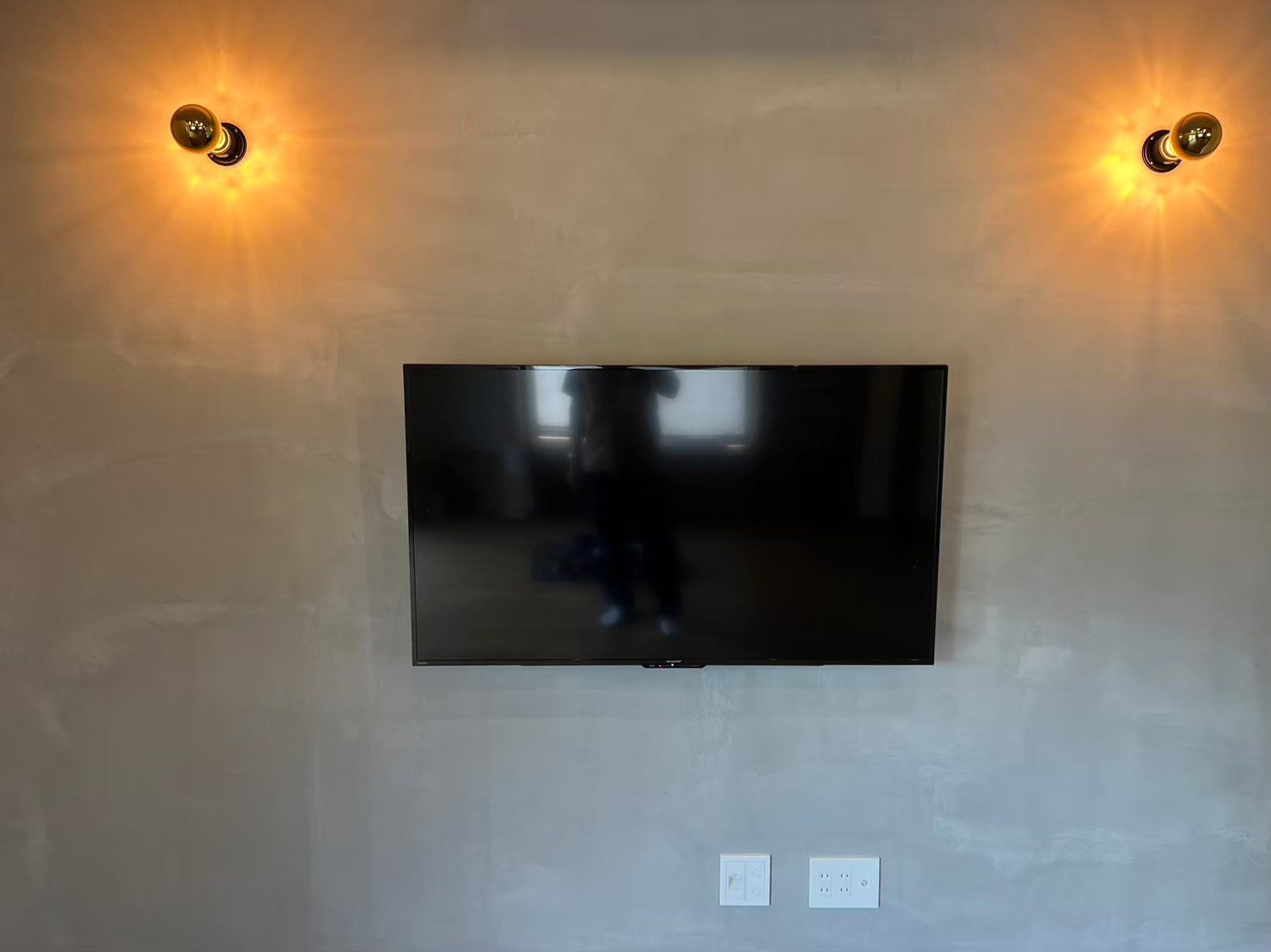 照明のインパクトが映えるリビングの施工事例｜熊本の注文住宅 ラッドビルズ