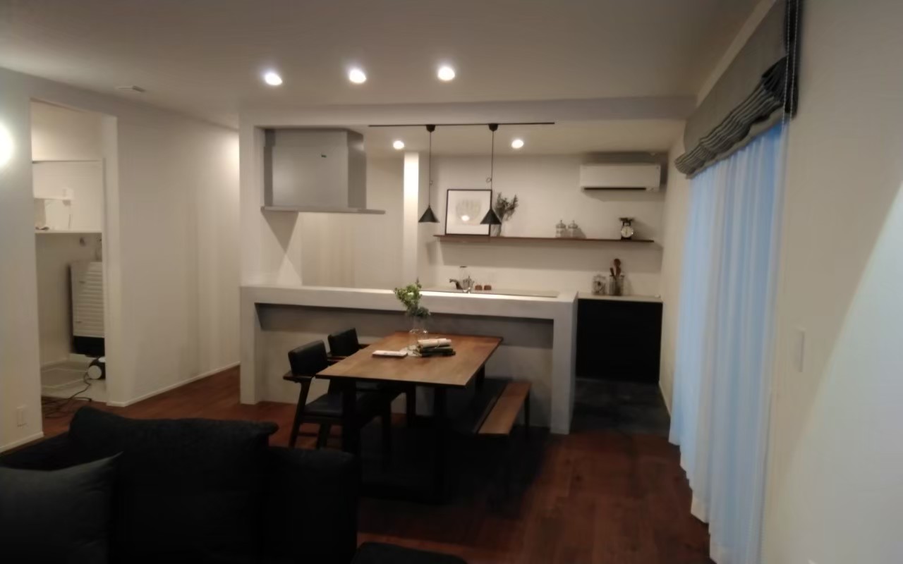 造作キッチンとダイニングの施工事例｜熊本の注文住宅 ラッドビルズ