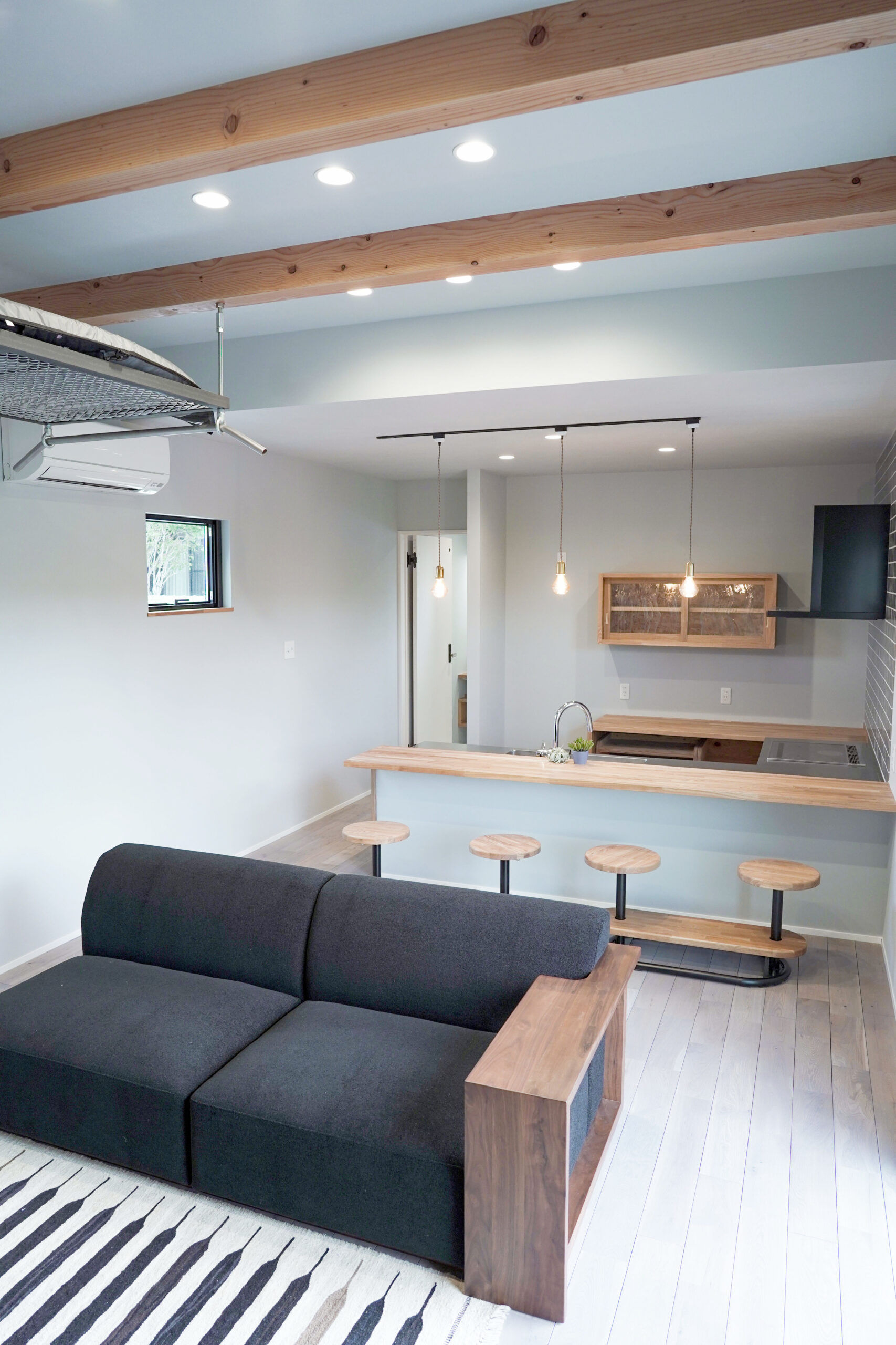 キッチンから見渡せるリビング空間の施工事例｜熊本 注文住宅