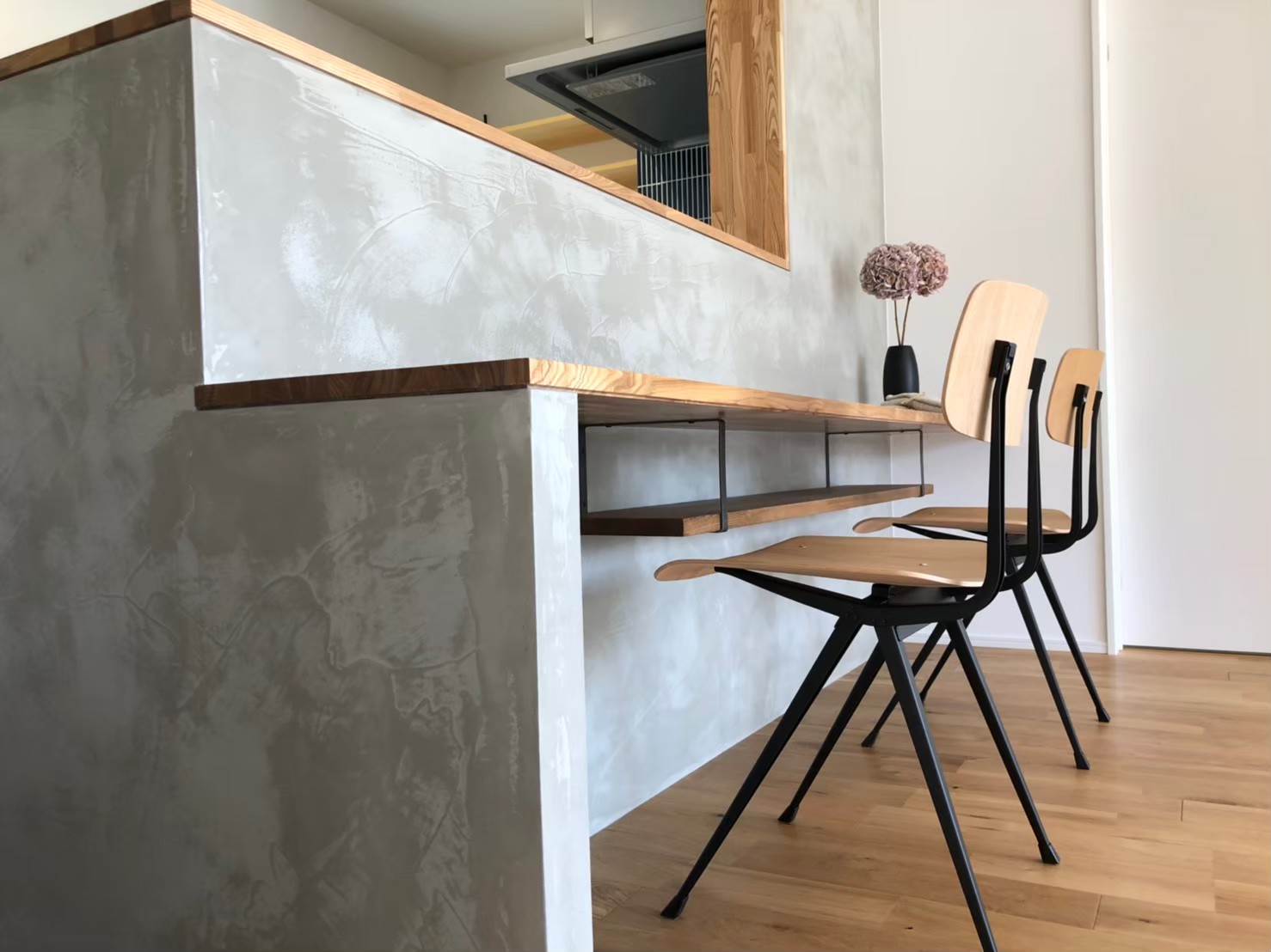 造作キッチンとダイニングの施工事例｜熊本の注文住宅 ラッドビルズ